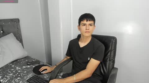 Snapshot of jacobb_lee chatting on 12/14/24, 03:47 Jacob Lee online show from 12/14/24, 03:47
