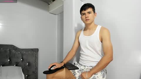Snapshot of jacobb_lee chatting on 12/15/24, 06:37 Jacob Lee online show from 12/15/24, 06:37