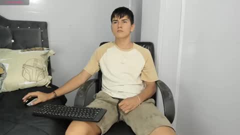 Snapshot of jacobb_lee chatting on 03/10/25, 09:18 Jacob Lee online show from 03/10/25, 09:18
