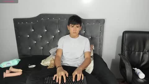 Snapshot of jacobb_lee chatting on 03/12/25, 08:52 Jacob Lee online show from 03/12/25, 08:52