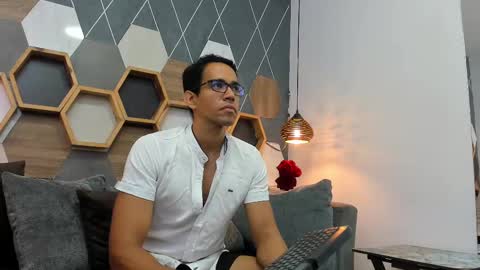 Snapshot of jacobdraven chatting on 09/19/25, 12:34 jacobdraven online show from 09/19/25, 12:34