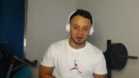 Snapshot of jacobjamess chatting on 11/13/25, 12:20 jacobjamess online show from 11/13/25, 12:20