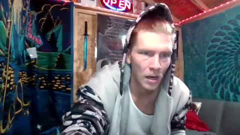 jacobsinthehood online show from 12/16/25, 05:40