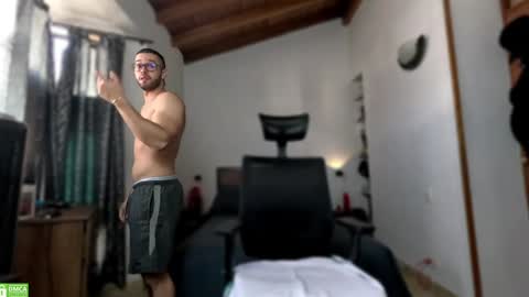 Snapshot of jacobt77 chatting on 12/31/24, 02:36 Jacob online show from 12/31/24, 02:36