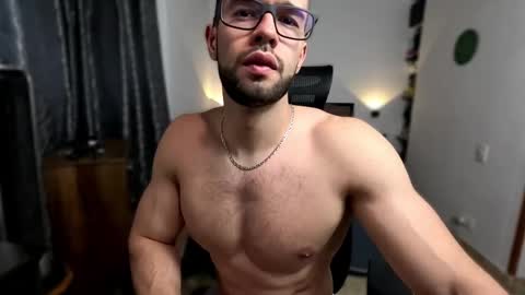 Snapshot of jacobt77 chatting on 03/11/25, 12:33 Jacob online show from 03/11/25, 12:33