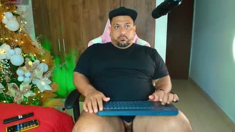 daddy sir master bear online show from 12/26/24, 12:38