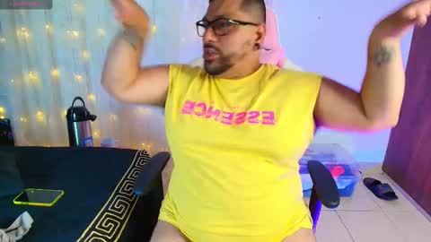 daddy sir master bear online show from 02/11/25, 07:38