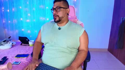 daddy sir master bear online show from 03/08/25, 12:22