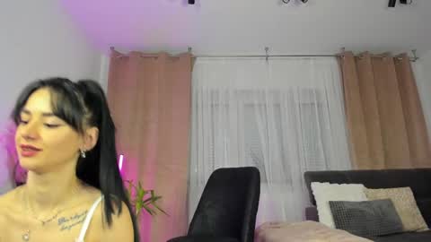 Jacqueline online show from 05/28/26, 02:20