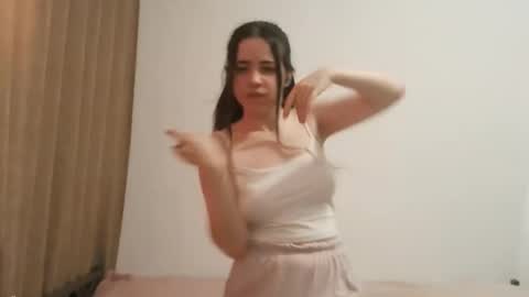 jacquelynsundin online show from 09/17/25, 12:07