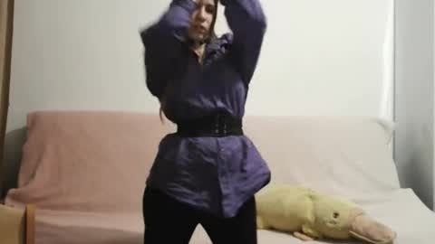 jacquelynsundin online show from 10/04/25, 08:29