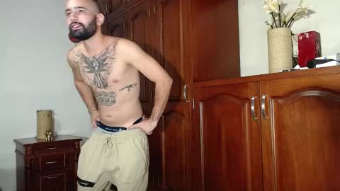 Snapshot of jacson_smith chatting on 01/15/25, 10:13 Jacson online show from 01/15/25, 10:13