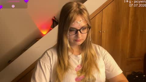 jacywinslat online show from 07/08/26, 08:24