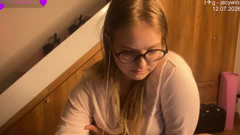 jacywinslat online show from 07/12/26, 10:23