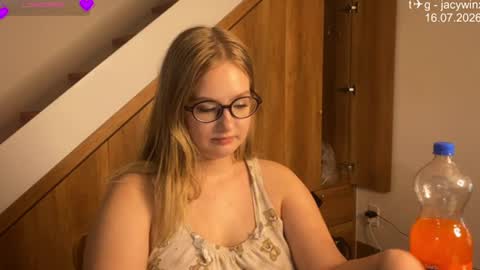 jacywinslat online show from 07/16/26, 11:11