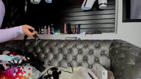 Jade online show from 09/09/25, 02:55