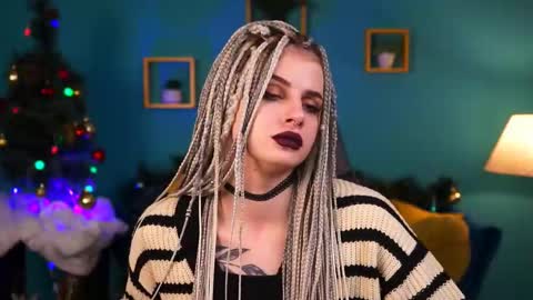 jade_castle online show from 12/15/24, 04:18