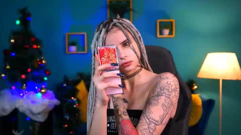 jade_castle online show from 12/18/24, 02:10