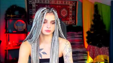 jade_castle online show from 12/24/24, 12:22