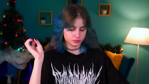 jade_castle online show from 12/30/24, 01:58