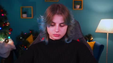 jade_castle online show from 01/15/25, 02:17