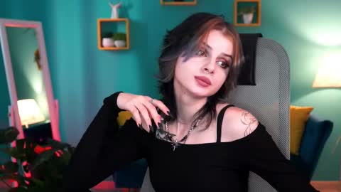 jade_castle online show from 02/13/25, 08:17