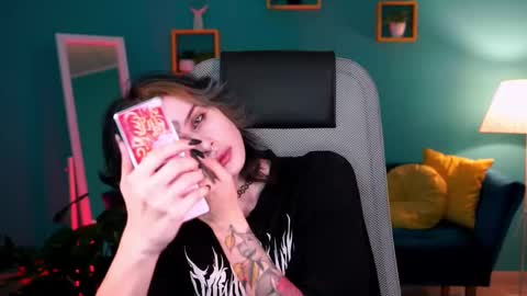 jade_castle online show from 02/19/25, 02:01