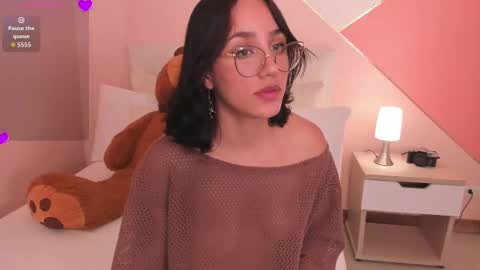 Jade online show from 10/10/25, 05:45