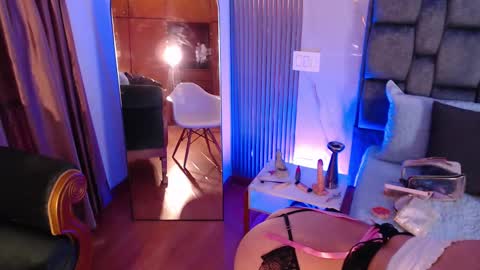 Sara online show from 09/26/25, 12:53