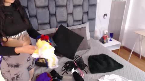 Sara online show from 10/15/25, 12:38