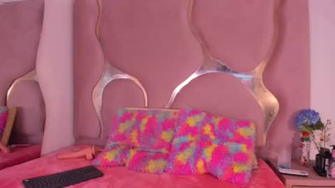 Snapshot of jade_ht chatting on 06/17/26, 10:43 jade_ht online show from 06/17/26, 10:43