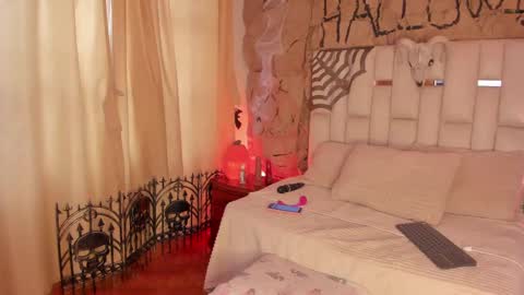 ade online show from 10/14/25, 01:01