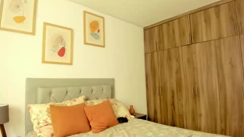 Jade smile online show from 09/25/25, 04:00