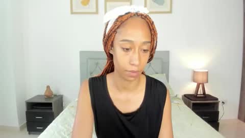 Jade smile online show from 10/29/25, 04:09