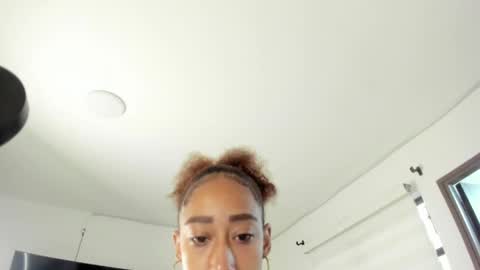 Jade smile online show from 04/29/26, 01:48