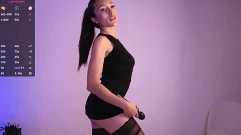 Jade Paris online show from 10/13/25, 12:16