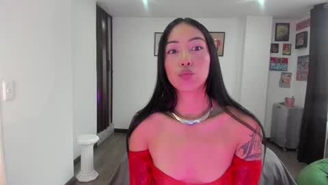 Snapshot of jade_porn chatting on 10/25/25, 11:51 Jade independent model online show from 10/25/25, 11:51