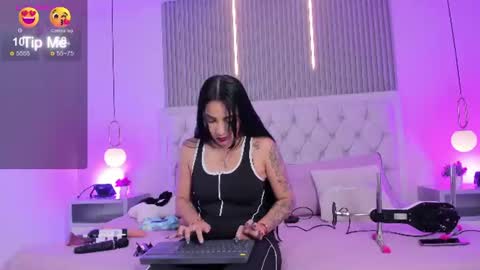 karlla scarlet online show from 07/28/26, 04:41