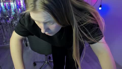 Snapshot of jade_soft chatting on 12/15/24, 08:04 Jade online show from 12/15/24, 08:04