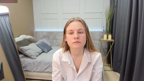 Snapshot of jade_soft chatting on 12/28/24, 12:04 Jade online show from 12/28/24, 12:04