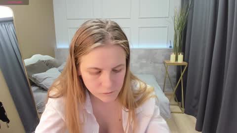 Snapshot of jade_soft chatting on 12/28/24, 03:04 Jade online show from 12/28/24, 03:04