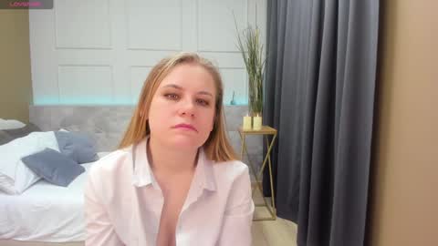 Snapshot of jade_soft chatting on 02/01/25, 01:12 Jade online show from 02/01/25, 01:12