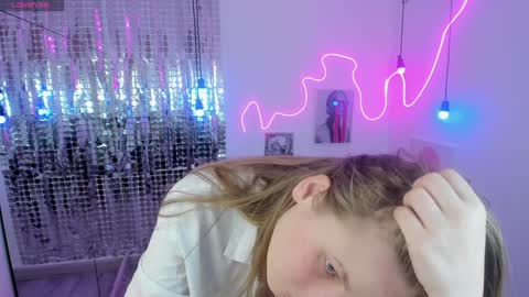 Snapshot of jade_soft chatting on 02/09/25, 02:49 Jade online show from 02/09/25, 02:49