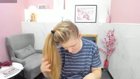 Snapshot of jade_soft chatting on 03/07/25, 03:51 Jade online show from 03/07/25, 03:51