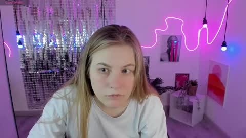 Snapshot of jade_soft chatting on 03/09/25, 01:37 Jade online show from 03/09/25, 01:37