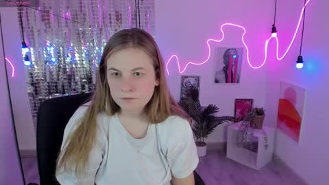 Snapshot of jade_soft chatting on 03/09/25, 07:48 Jade online show from 03/09/25, 07:48