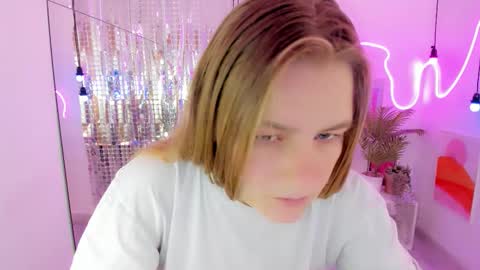 Snapshot of jade_soft chatting on 09/26/25, 09:08 Jade online show from 09/26/25, 09:08