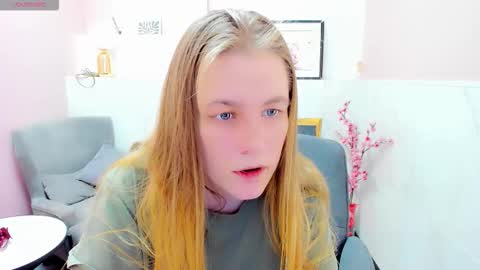 Jade online show from 12/14/25, 01:27