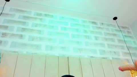 jade swet online show from 01/15/25, 11:32