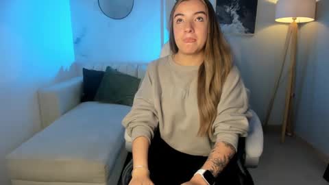 jade_vela online show from 09/21/25, 07:15